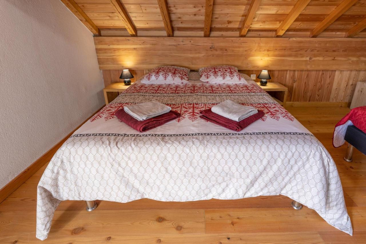 Auberge La Maison De Catherine Puy-Saint-Pierre エクステリア 写真