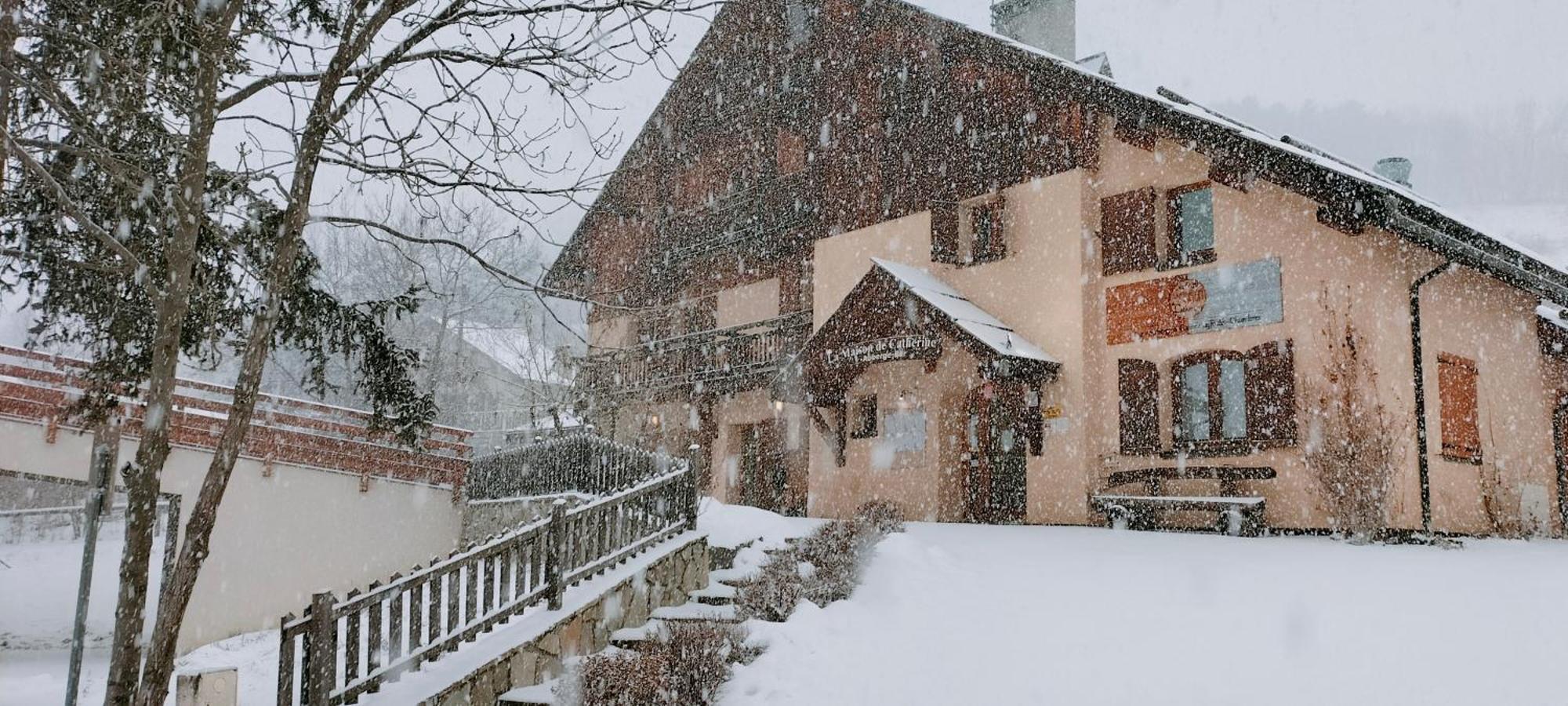 Auberge La Maison De Catherine Puy-Saint-Pierre エクステリア 写真